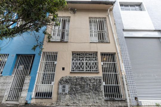 Fachada de casa à venda com 4 quartos, 150m² em Canindé, São Paulo