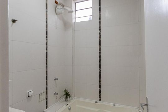 Banheiro Social de casa à venda com 4 quartos, 150m² em Canindé, São Paulo