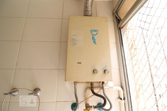 Área de Serviço de apartamento para alugar com 2 quartos, 47m² em Parque Bristol, São Paulo