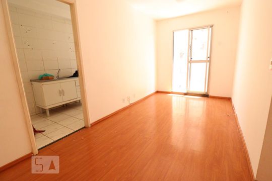 Apartamento para alugar com 2 quartos, 47m² em Parque Bristol, São Paulo
