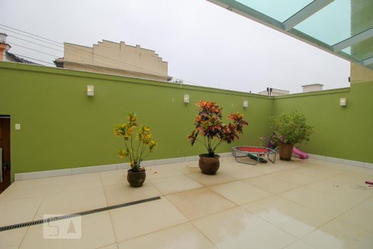 Área comum de casa para alugar com 6 quartos, 590m² em Humaitá, Rio de Janeiro