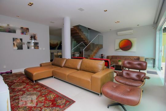 Casa para alugar com 6 quartos, 590m² em Humaitá, Rio de Janeiro