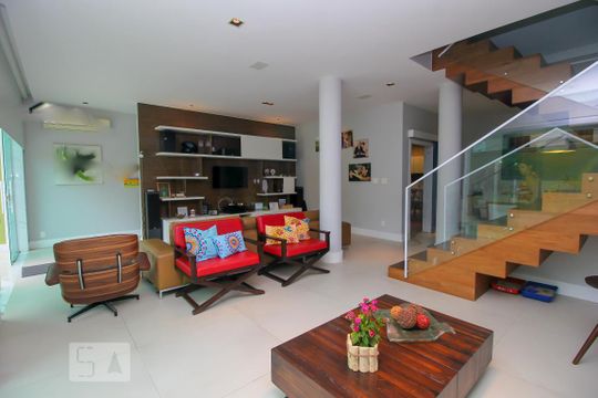 Sala de Estar de casa para alugar com 6 quartos, 590m² em Humaitá, Rio de Janeiro