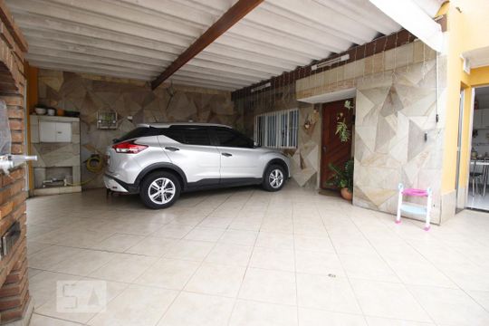 Garagem de casa à venda com 2 quartos, 102m² em Itaquera, São Paulo