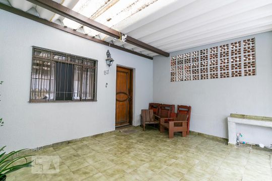 Garagem de casa à venda com 3 quartos, 100m² em Canindé, São Paulo