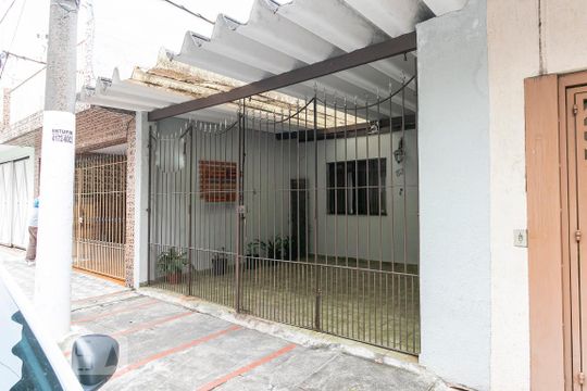 Fachada de casa à venda com 3 quartos, 100m² em Canindé, São Paulo