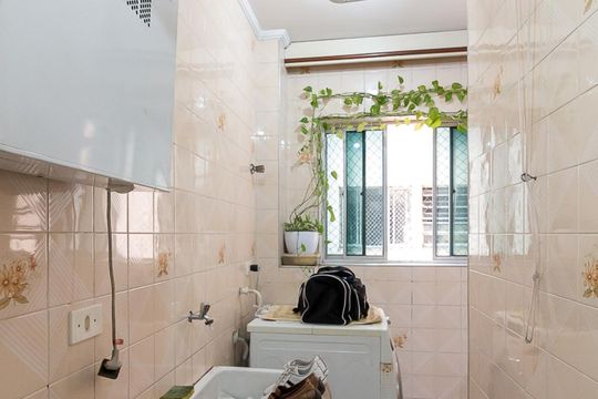 Área de serviço de apartamento para alugar com 3 quartos, 90m² em Vila Silveira, Guarulhos