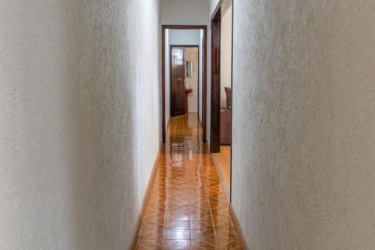 Corredor de casa para alugar com 4 quartos, 300m² em Vila Maria Alta, São Paulo