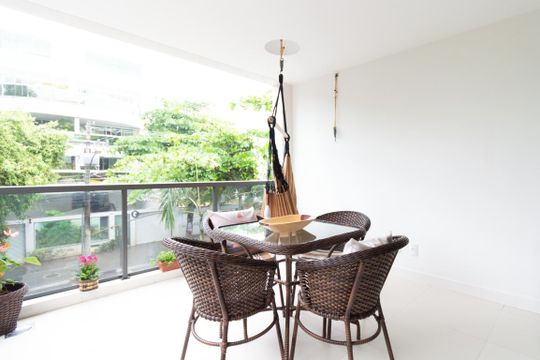 Varanda da Sala de apartamento à venda com 3 quartos, 150m² em Barra da Tijuca, Rio de Janeiro