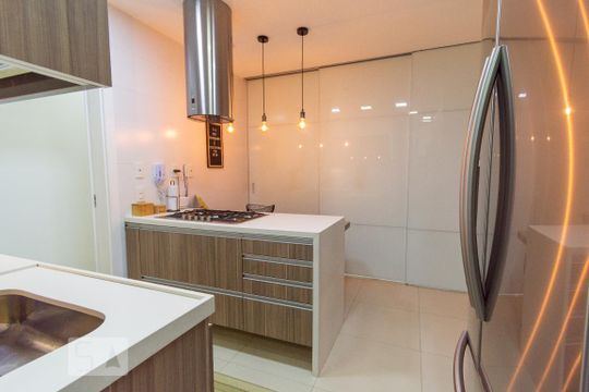 Cozinha de apartamento à venda com 3 quartos, 150m² em Barra da Tijuca, Rio de Janeiro