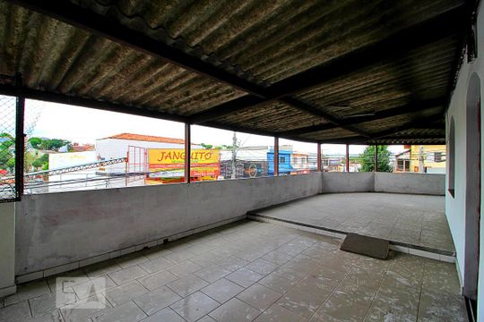 Sacada de casa à venda com 3 quartos, 150m² em Vila Eldizia, Santo André