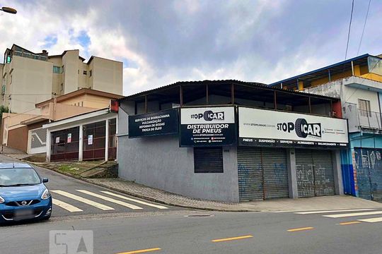 Fachada de casa à venda com 3 quartos, 150m² em Vila Eldizia, Santo André