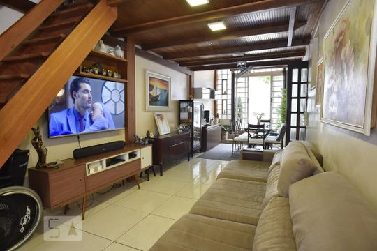 Sala de casa de condomínio à venda com 4 quartos, 160m² em Freguesia (jacarepaguá), Rio de Janeiro