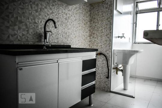 Cozinha de apartamento à venda com 2 quartos, 49m² em Vila Cruz das Almas, São Paulo