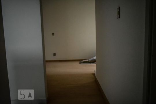 Corredor de apartamento à venda com 2 quartos, 49m² em Vila Cruz das Almas, São Paulo