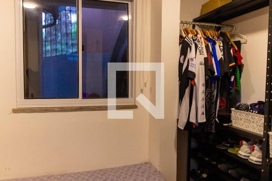 Quarto 1 de casa de condomínio à venda com 4 quartos, 420m² em Santa Rosa, Niterói