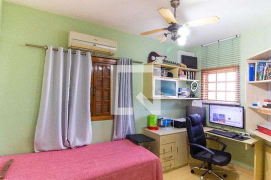 Quarto 2 de casa de condomínio à venda com 4 quartos, 420m² em Santa Rosa, Niterói