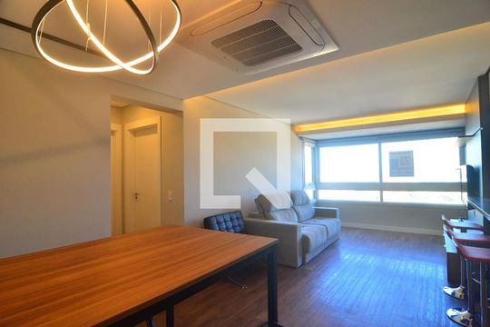 Sala de apartamento à venda com 2 quartos, 80m² em Centro, Canoas