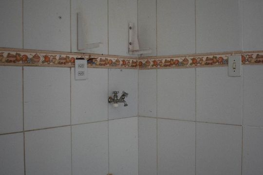Sala/Cozinha de apartamento à venda com 2 quartos, 39m² em Campo Novo, Porto Alegre