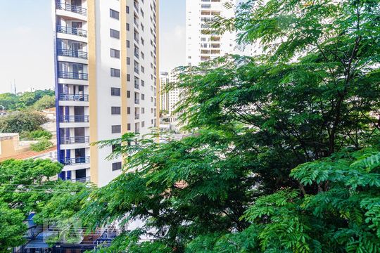 Vista de apartamento à venda com 3 quartos, 133m² em Pinheiros, São Paulo