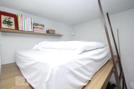 Sala/Quarto de kitnet/studio para alugar com 1 quarto, 28m² em Botafogo, Rio de Janeiro