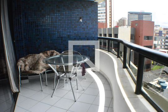 Área com varanda e vista para o mar de apartamento para alugar com 1 quarto, 60m² em Armação, Salvador