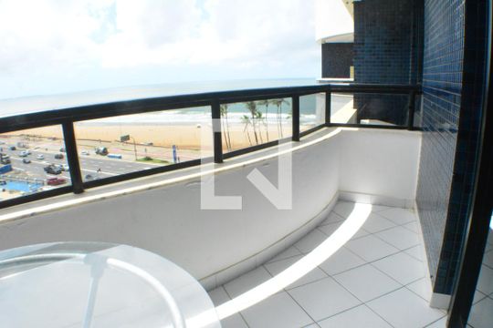 Área com varanda e vista para o mar de apartamento para alugar com 1 quarto, 60m² em Armação, Salvador