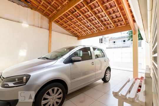Garagem de casa à venda com 3 quartos, 198m² em Vila Galvão, Guarulhos