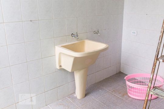 Área de serviço de casa à venda com 2 quartos, 140m² em Vila Cruz das Almas, São Paulo