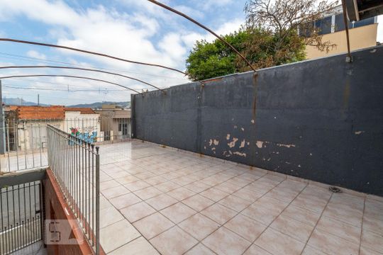 Varanda de casa à venda com 3 quartos, 140m² em Vila Cruz das Almas, São Paulo