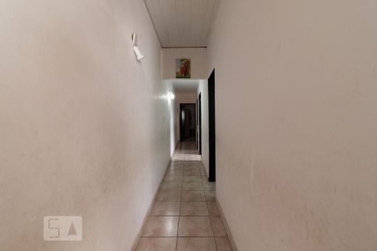 Corredor de casa à venda com 3 quartos, 140m² em Vila Cruz das Almas, São Paulo