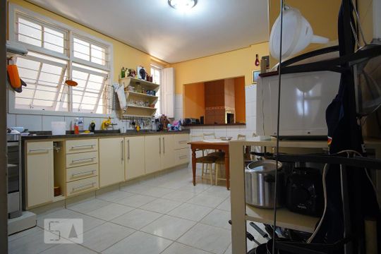 Cozinha de casa à venda com 3 quartos, 370m² em Floresta, Porto Alegre