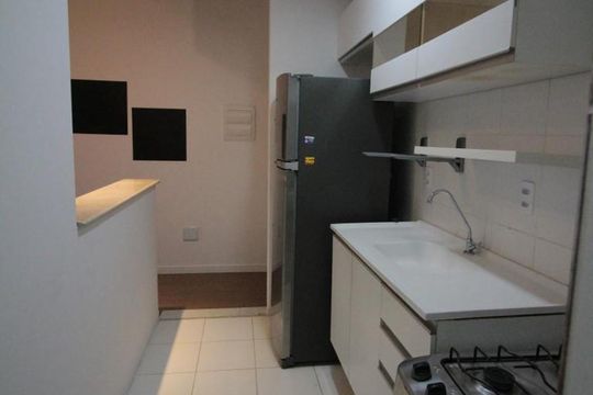 Cozinha de apartamento à venda com 2 quartos, 50m² em Jardim das Tulipas, Jundiaí