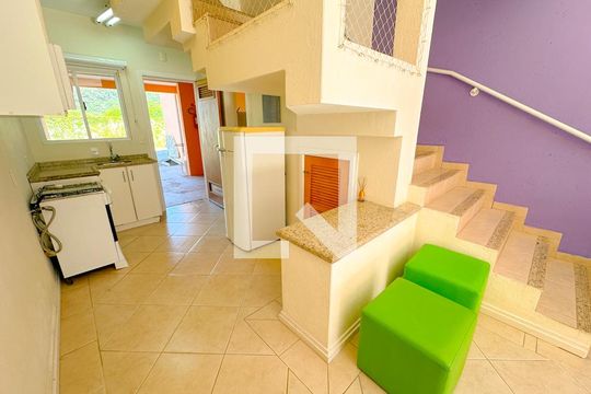 Sala de apartamento para alugar com 2 quartos, 100m² em Ingleses do Rio Vermelho, Florianópolis