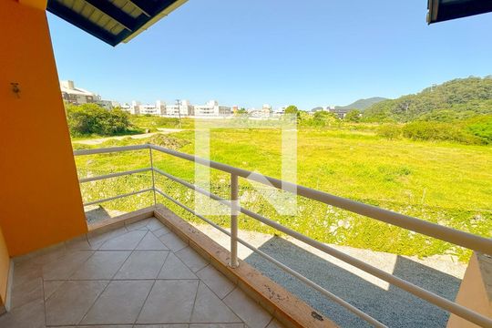 Varanda Quarto de apartamento para alugar com 2 quartos, 100m² em Ingleses do Rio Vermelho, Florianópolis