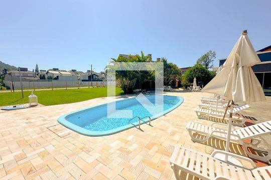 Área comum de apartamento para alugar com 2 quartos, 100m² em Ingleses do Rio Vermelho, Florianópolis