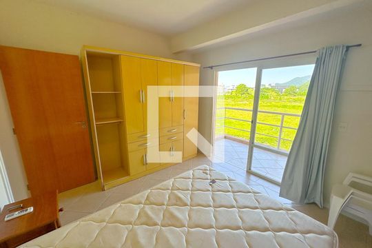 Quarto 2 de apartamento para alugar com 2 quartos, 100m² em Ingleses do Rio Vermelho, Florianópolis
