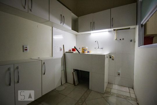Área de Serviço de casa à venda com 3 quartos, 435m² em São João, Porto Alegre