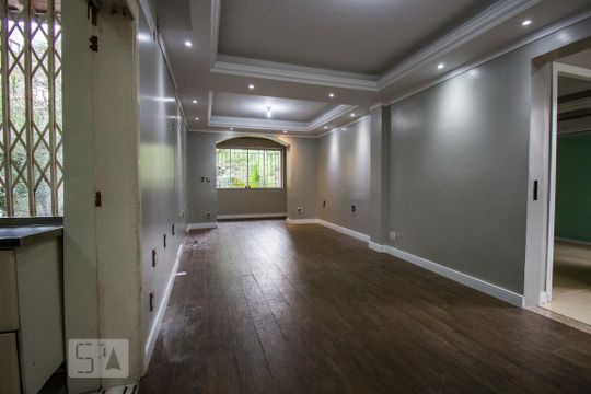 Sala de casa à venda com 3 quartos, 435m² em São João, Porto Alegre