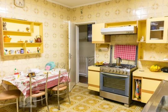 Cozinha de casa à venda com 3 quartos, 200m² em Vila Guaca, São Paulo