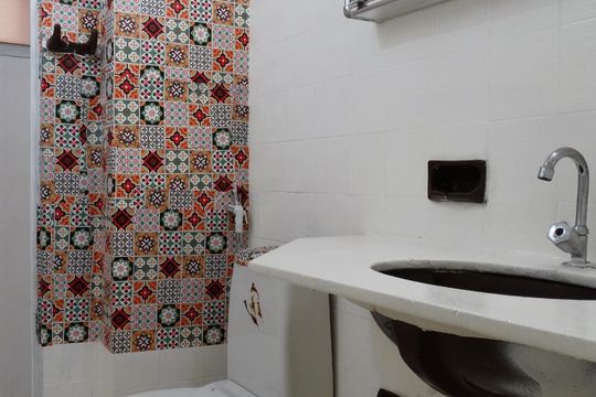 Banheiro de apartamento para alugar com 2 quartos, 94m² em Setor Central, Goiânia