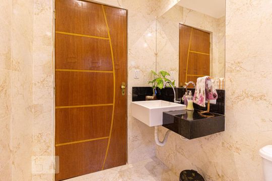 Banheiro 1 de casa à venda com 3 quartos, 125m² em Cipava, Osasco