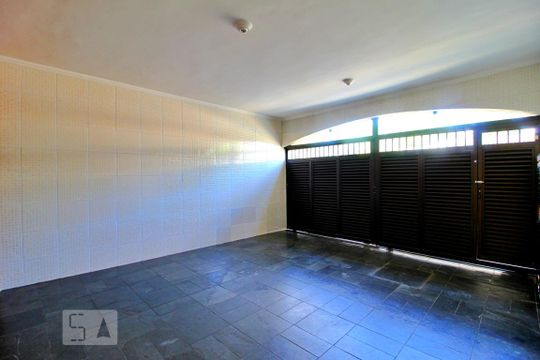 Garagem de casa para alugar com 3 quartos, 210m² em Jardim Las Vegas, Santo André