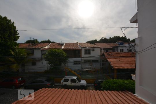 Vista da suíte 2 de casa à venda com 3 quartos, 136m² em Irajá, Rio de Janeiro