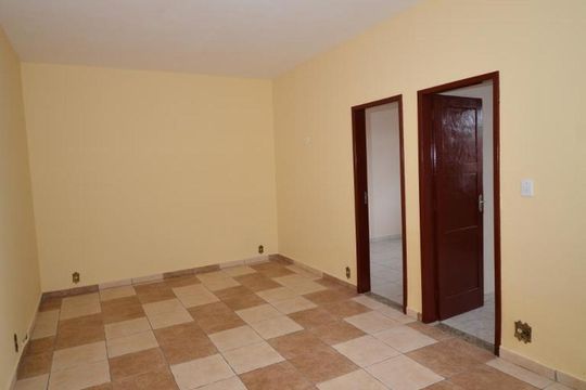 Sala de casa à venda com 2 quartos, 68m² em Quintino Bocaiúva, Rio de Janeiro