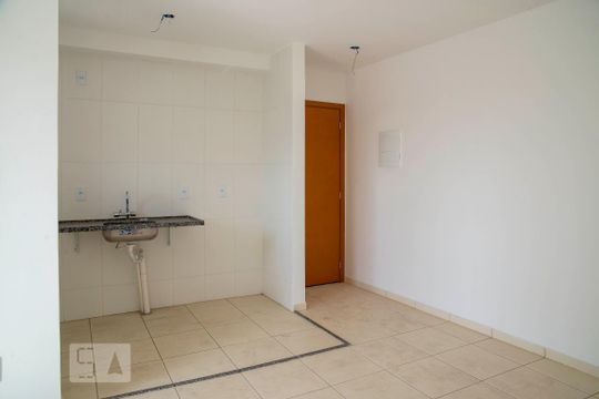 Sala de apartamento para alugar com 2 quartos, 47m² em Centro, Nova Iguaçu