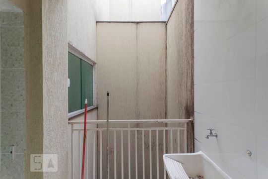 Vista Quarto 1 de casa de condomínio à venda com 2 quartos, 42m² em Vila Granada, São Paulo