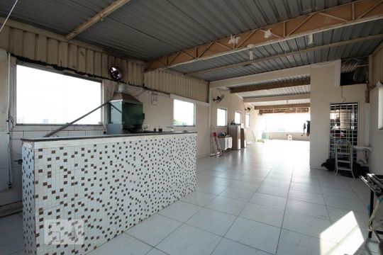 Terraço e área de festas de casa à venda com 4 quartos, 580m² em Padroeira, Osasco