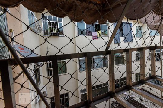 Vista da Sala de apartamento à venda com 2 quartos, 50m² em Fonseca, Niterói