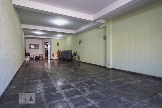 Garagem de casa à venda com 5 quartos, 311m² em Campestre, Santo André